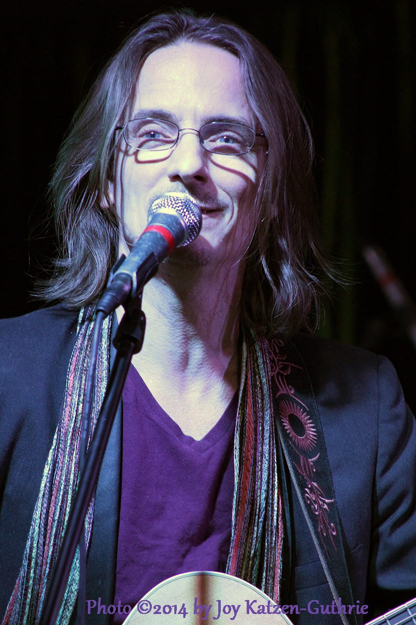 Glen at the Posi Awards 2013. Photo by Joy Katzen-Guthrie.
